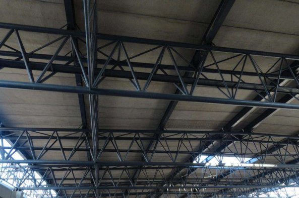 襄阳如何区分管廊钢结构与桁架结构的管道支架